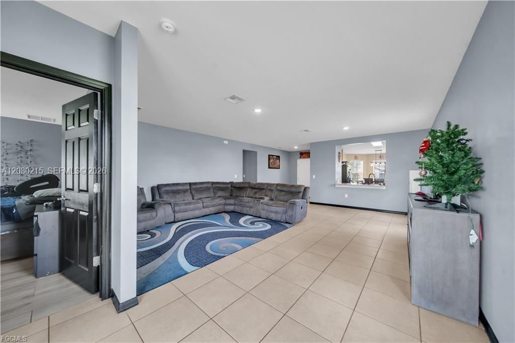 10549 Canal Brook Ln , Lehigh Acres, FL 33936 Photo