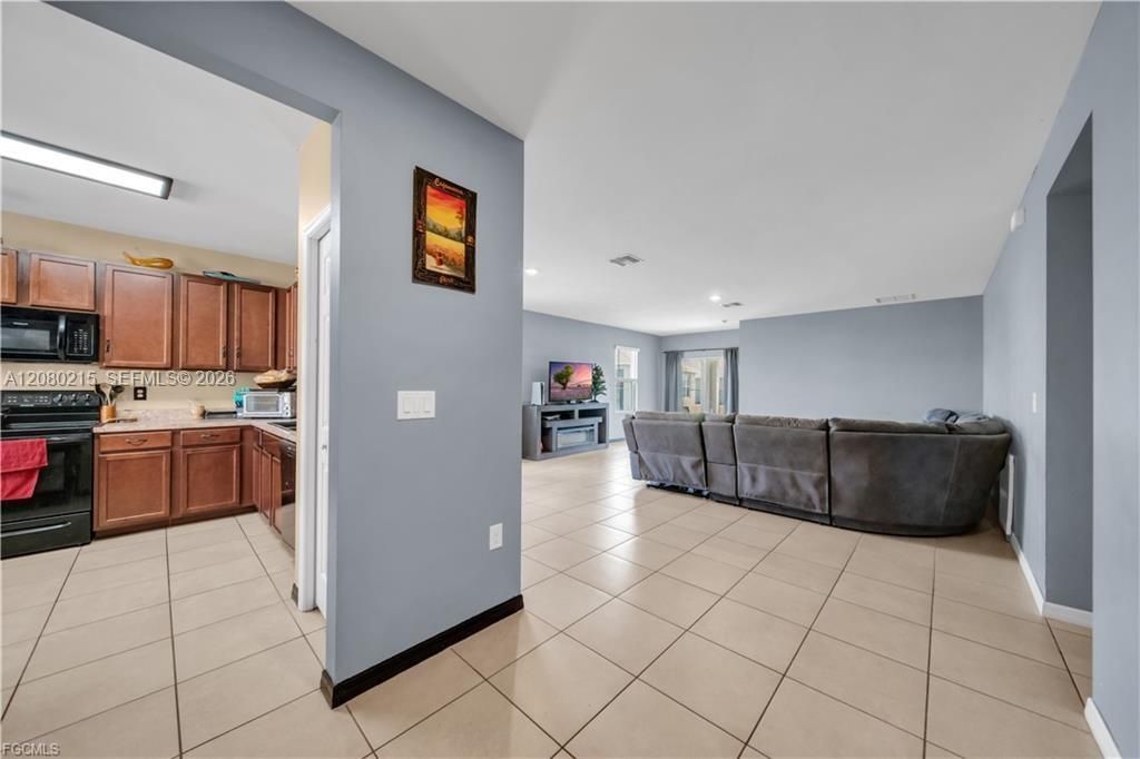 10549 Canal Brook Ln , Lehigh Acres, FL 33936 Photo