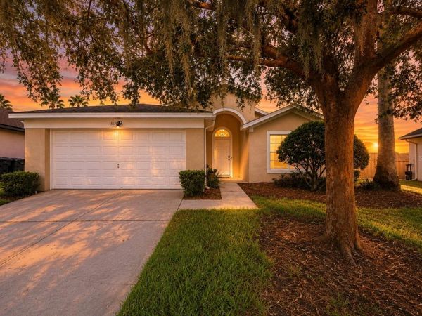 510 CASTLEMAIN CIRCLE, DAVENPORT, FL 33897