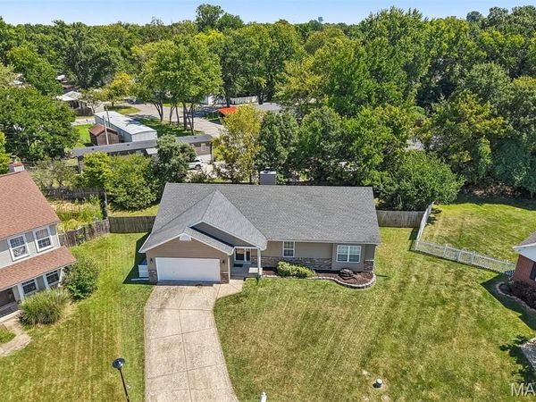 25 Folk Art Court , O'Fallon, MO 63366
