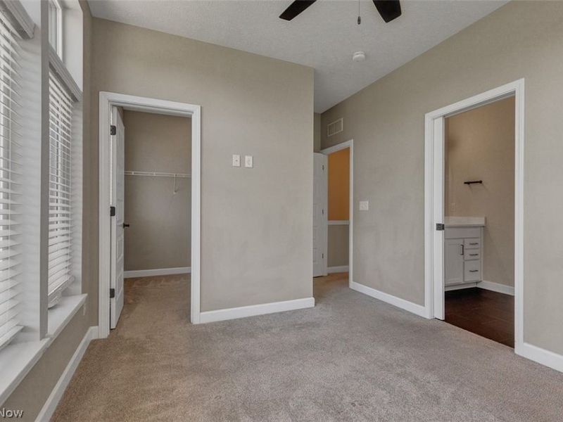 3601 Bailey Avenue, Cleveland, OH 44113 Photo 12