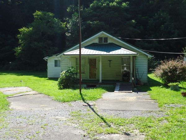 4369 Stewart Street, WELCH, WV 24801