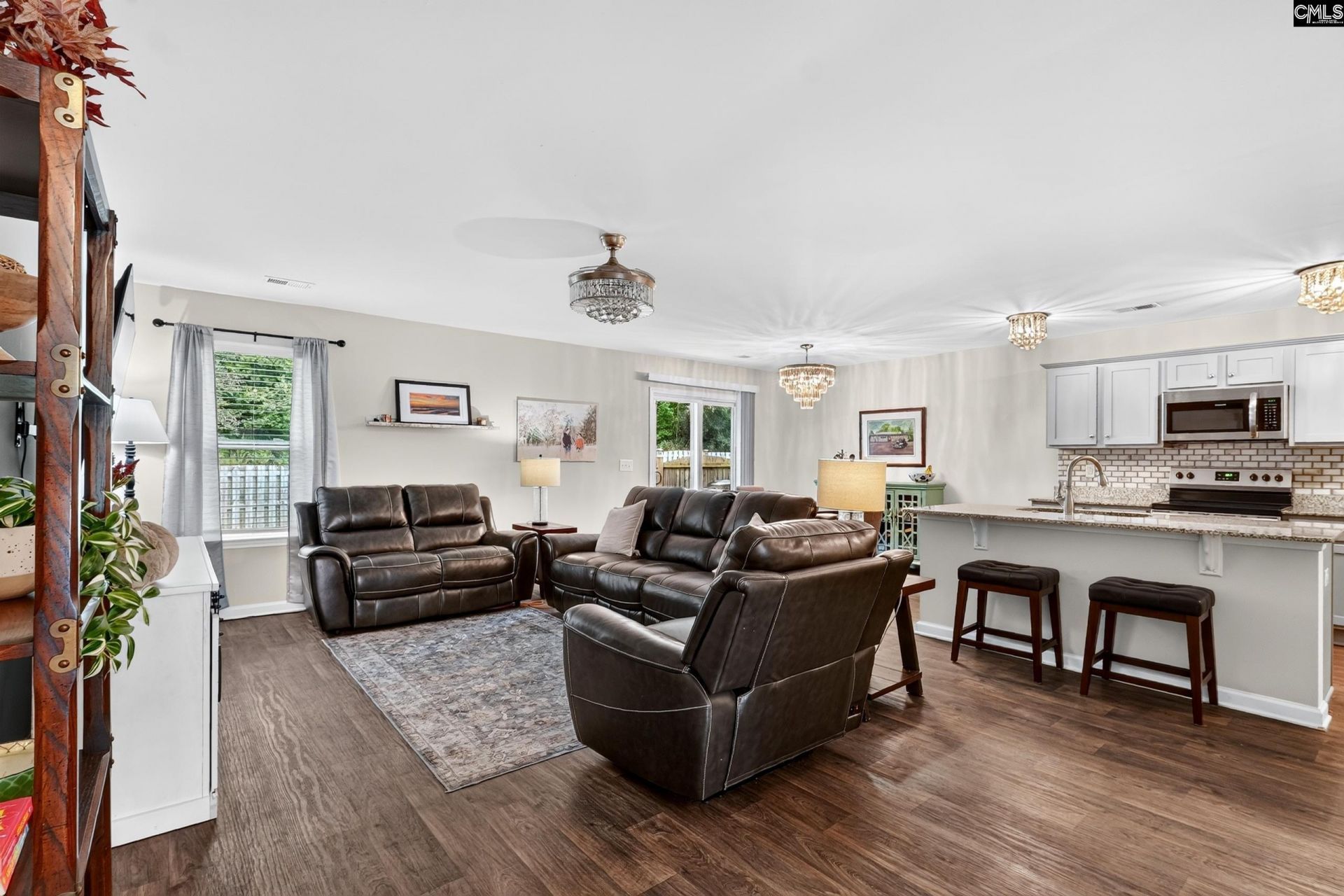 334 Liliana Drive Photo 8