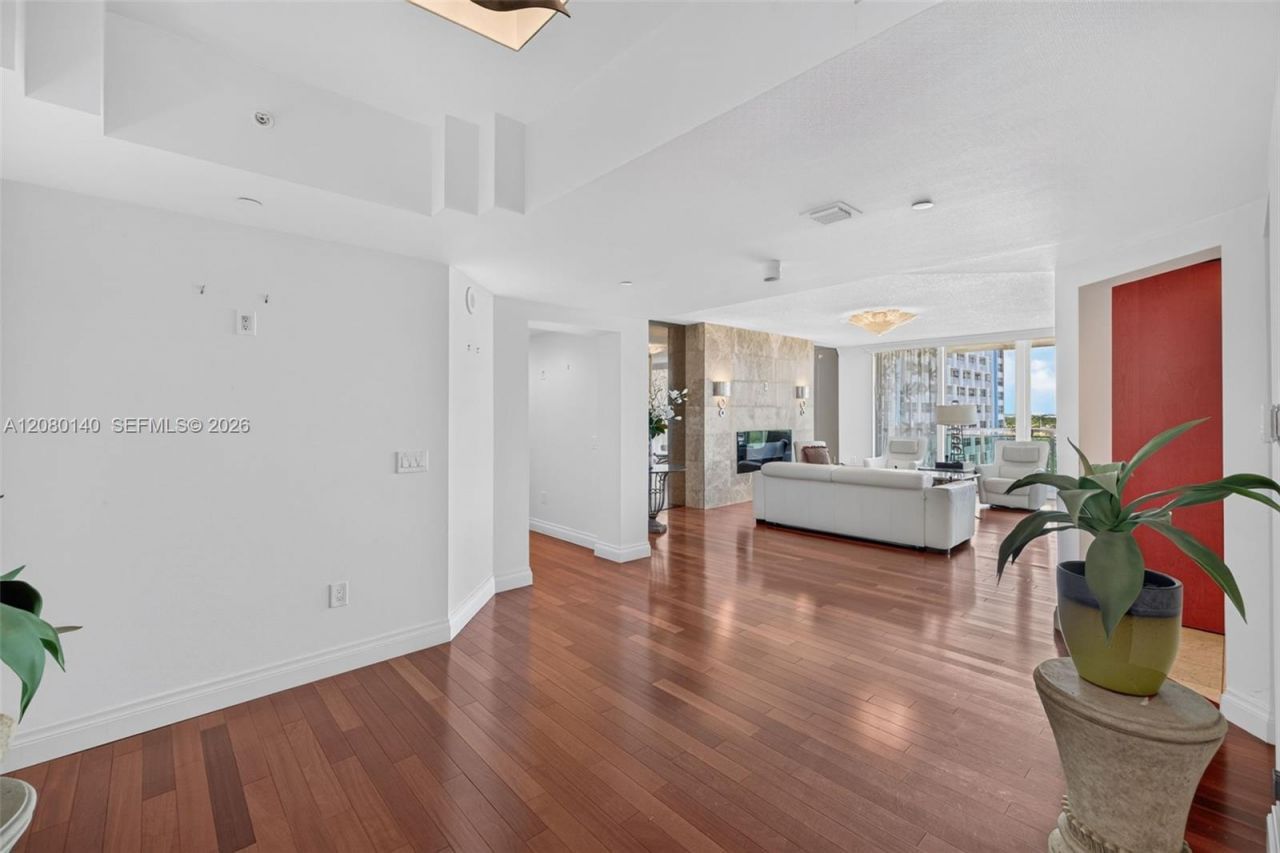 2845 NE 9th St , Unit 1204, Fort Lauderdale, FL 33304 Photo