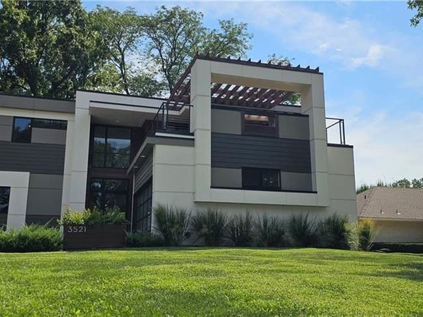 3521 W 73rd Street, Prairie Village, KS 66208