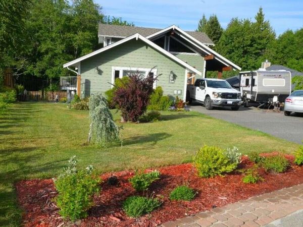 2625 Streamside Pl, Mill Bay, BC V0R 2P2