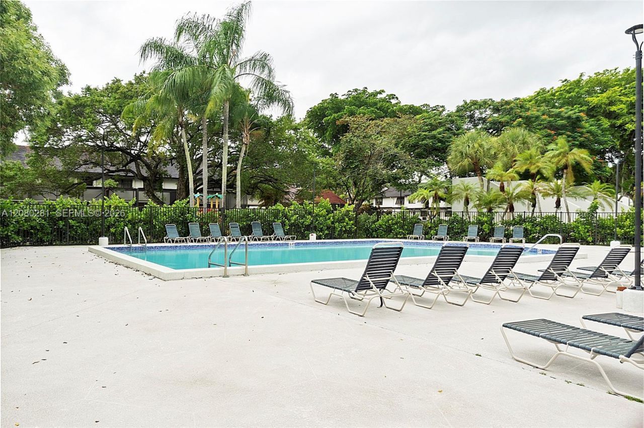 13340 SW 90th Ter , Unit F, Miami, FL 33186 Photo