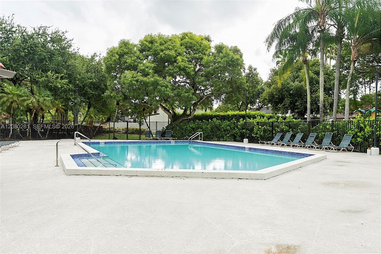 13340 SW 90th Ter , Unit F, Miami, FL 33186 Photo