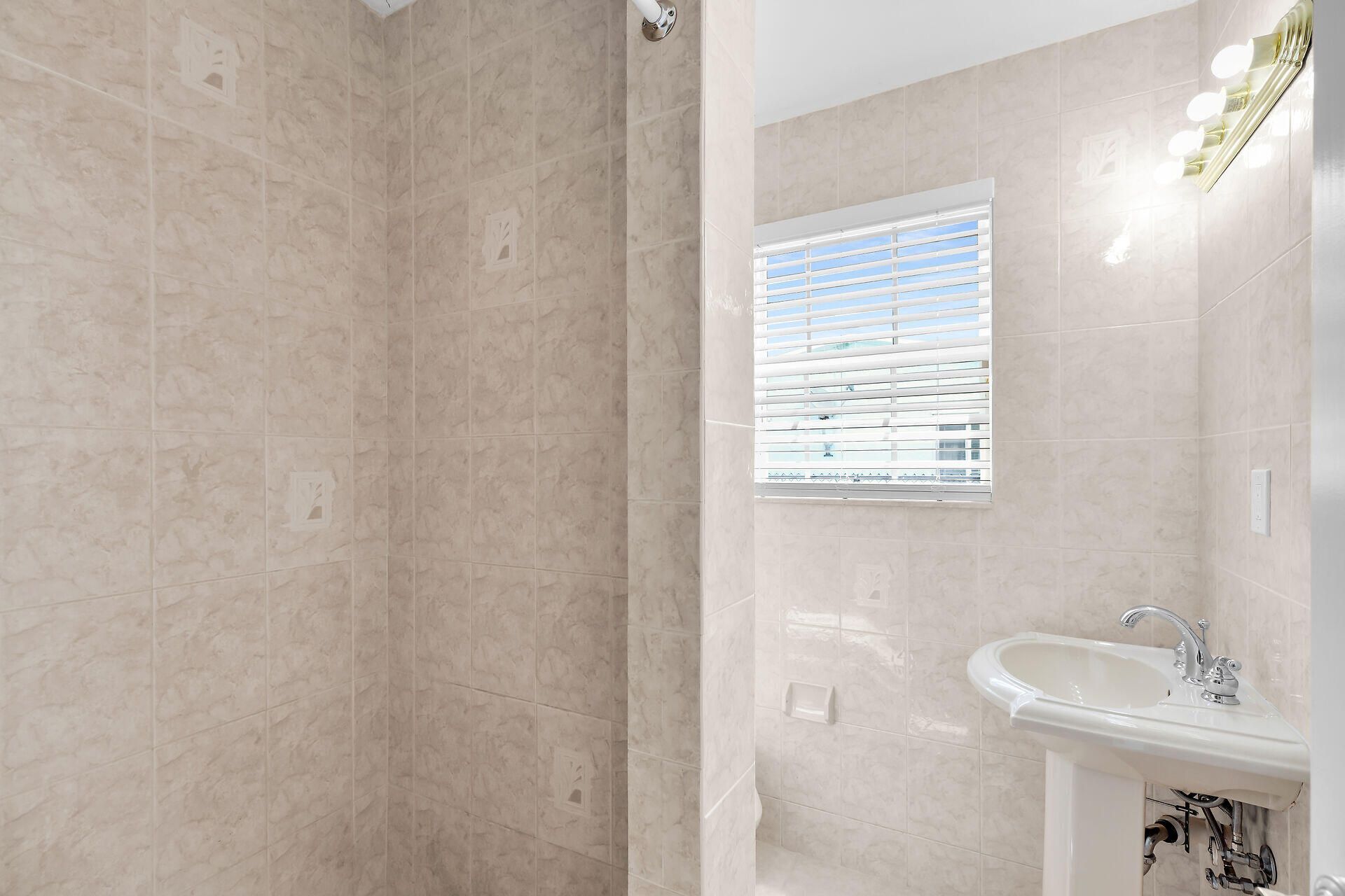 8055 Tuna Drive, Marathon, FL 33050 Photo