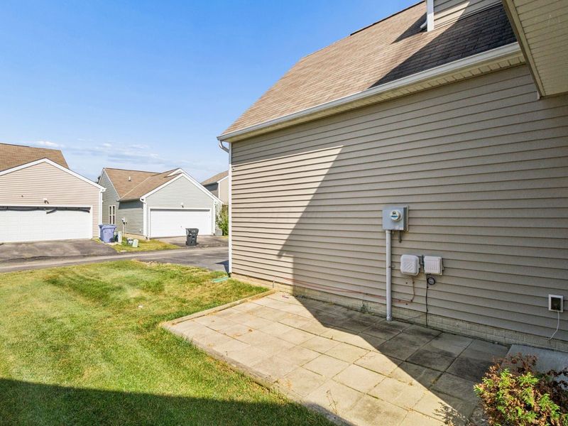 6182 Red Glare Drive, Unit 230, Galloway, OH 43119 Photo 35