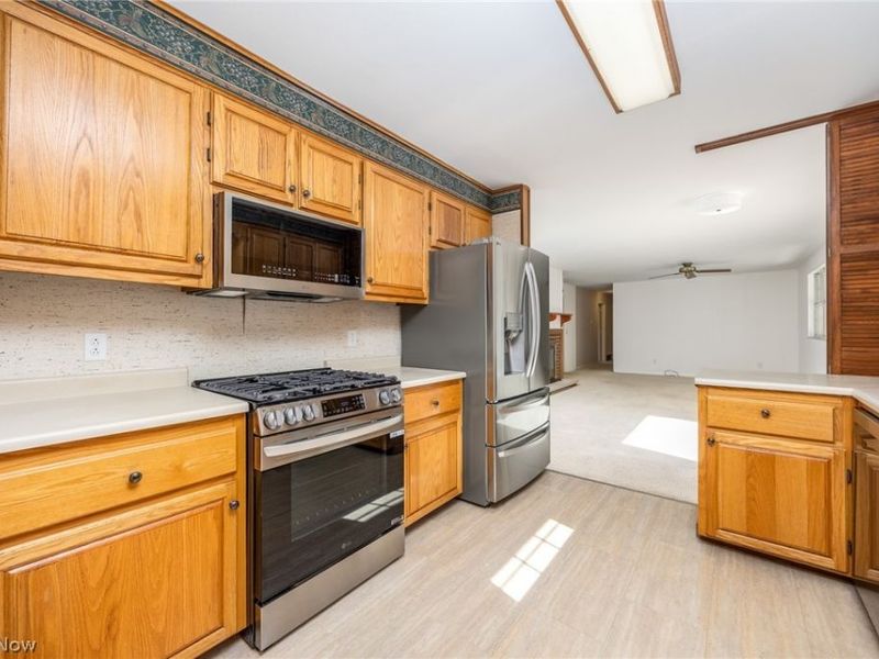 942 Pine Street, Belpre, OH 45714 Photo 17