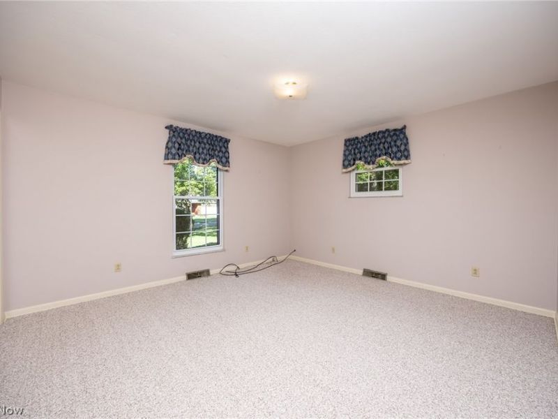 942 Pine Street, Belpre, OH 45714 Photo 21