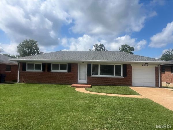 8623 Villa Crest Drive , Crestwood, MO 63126