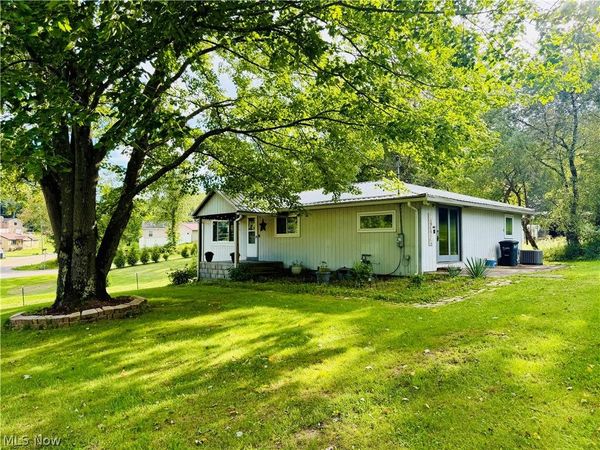 44373 Y And O Road , Wellsville, OH 43968