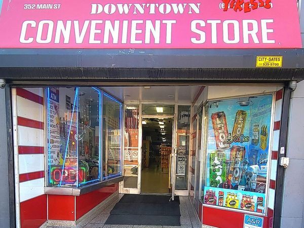 352 Main Street , Poughkeepsie, NY 12601
