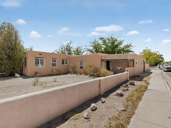 3019 12th Street NW, Albuquerque, NM 87107