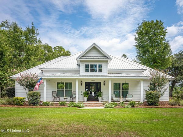 2809 Robert Hiram Drive, Gautier, MS 39553
