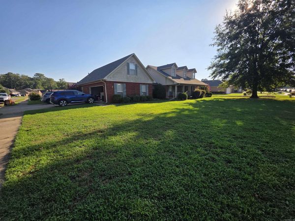 1117 Colonial Drive , Jacksonville, AR 72076