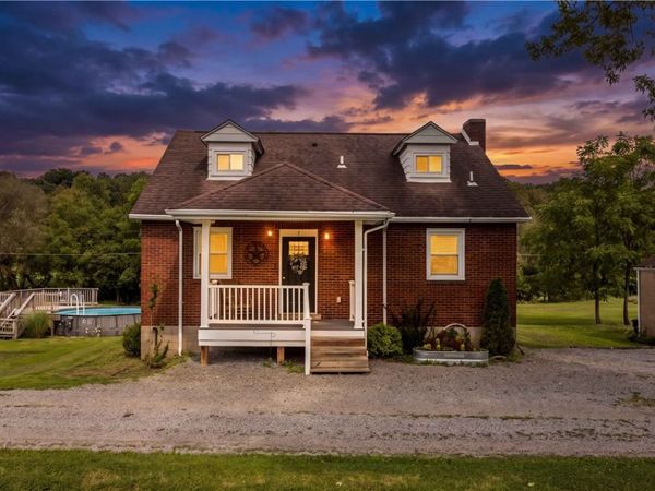 5 Creek Ln , Russellton, PA 15076