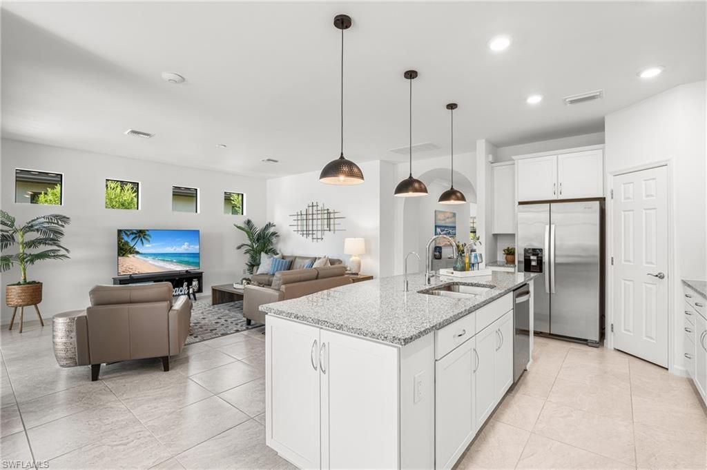 19721 The Place Blvd, Estero, FL 33928 Photo