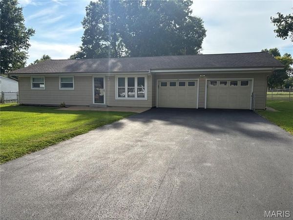 1266 Valiant Drive , Fenton, MO 63026