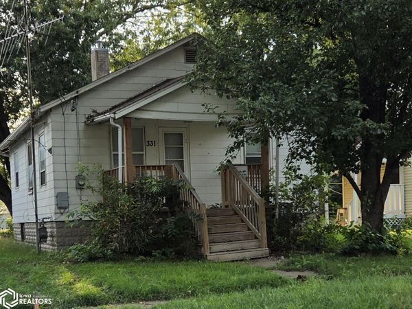 331 N Ferry N, Ottumwa, IA 52501