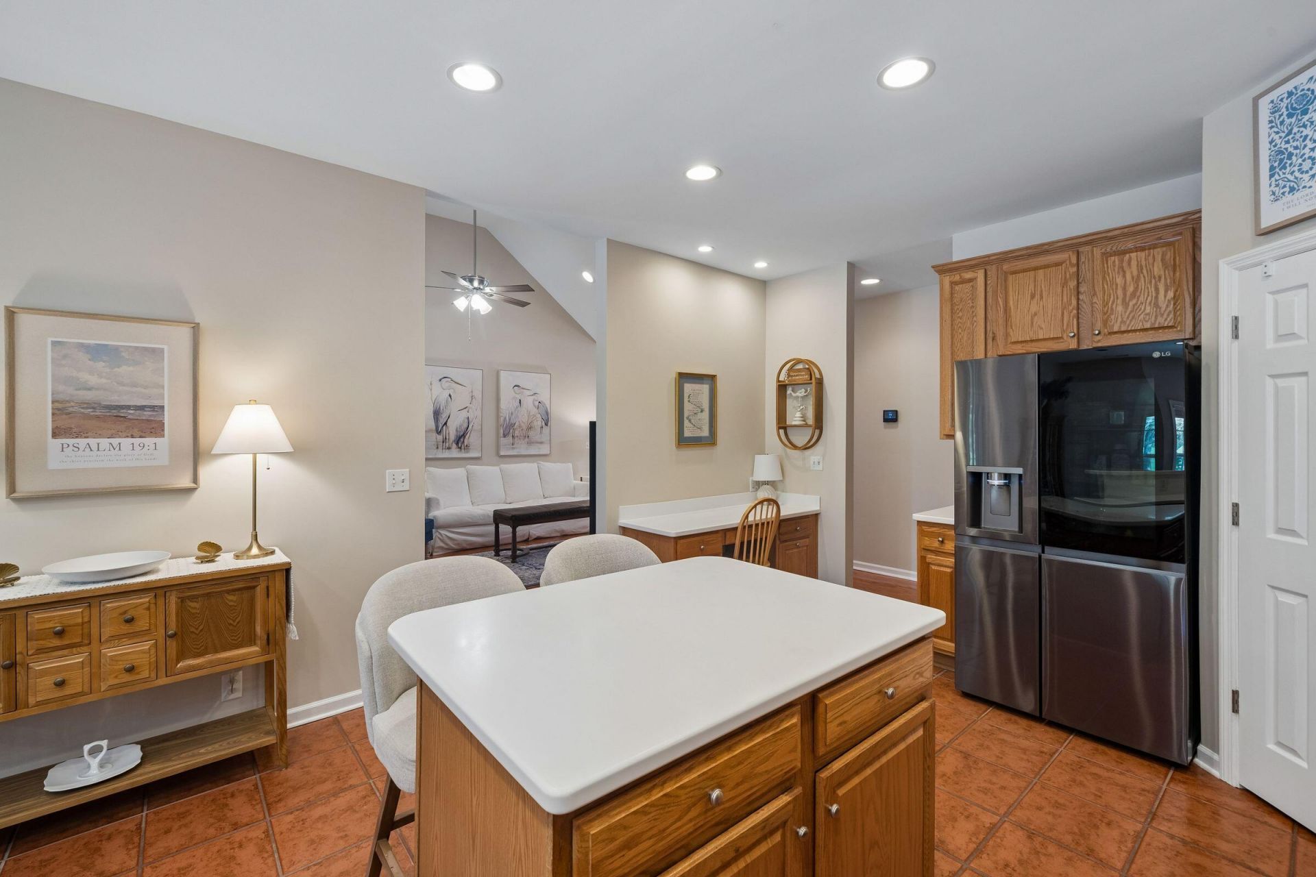 697 Hamlet Circle Photo 18
