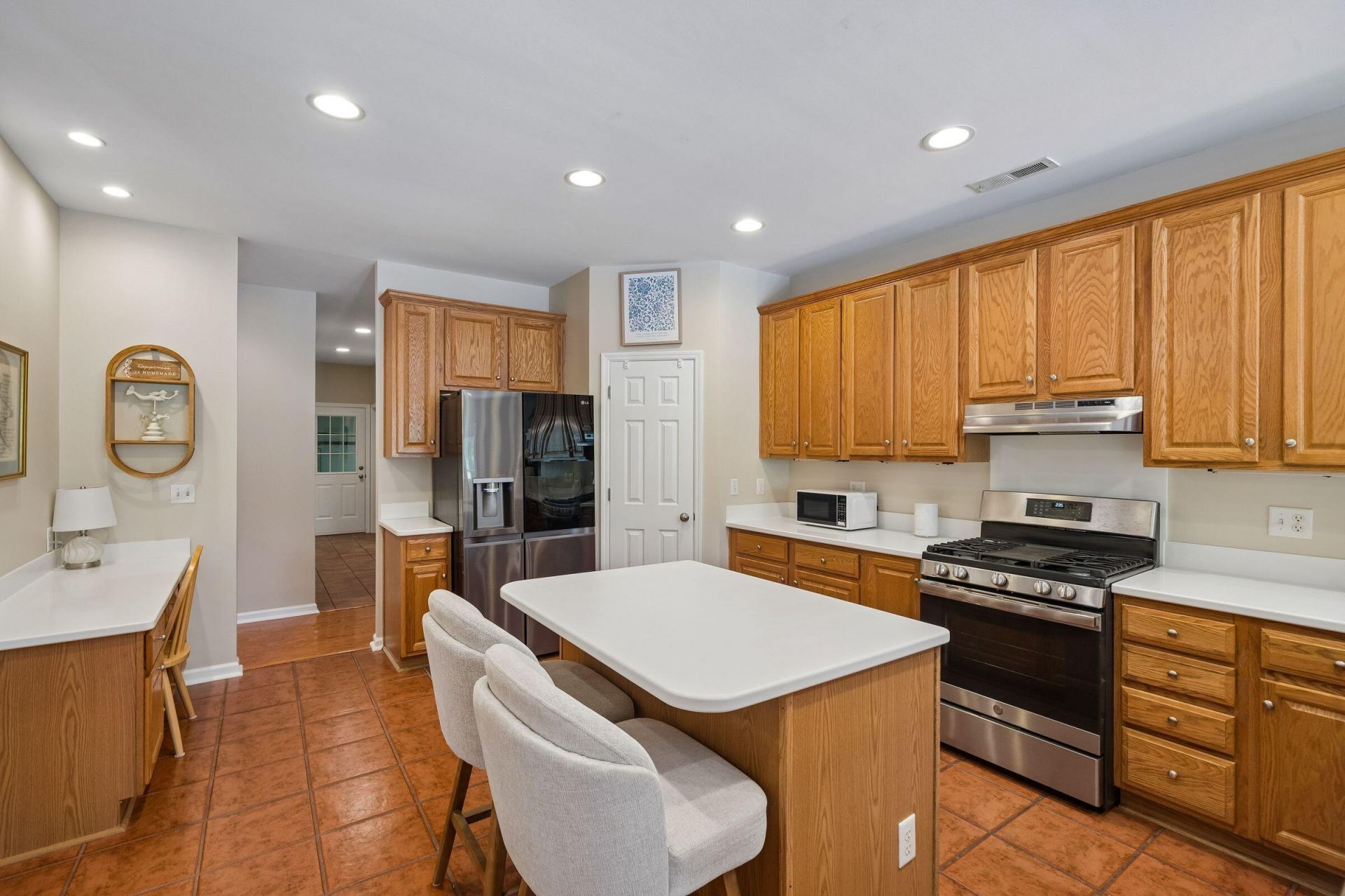 697 Hamlet Circle Photo 19