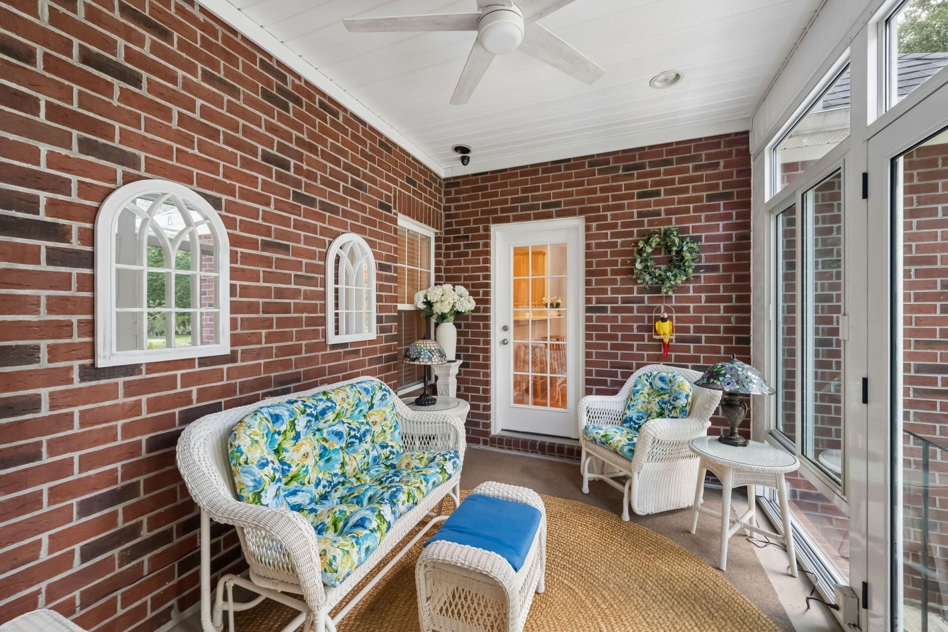 697 Hamlet Circle Photo 26