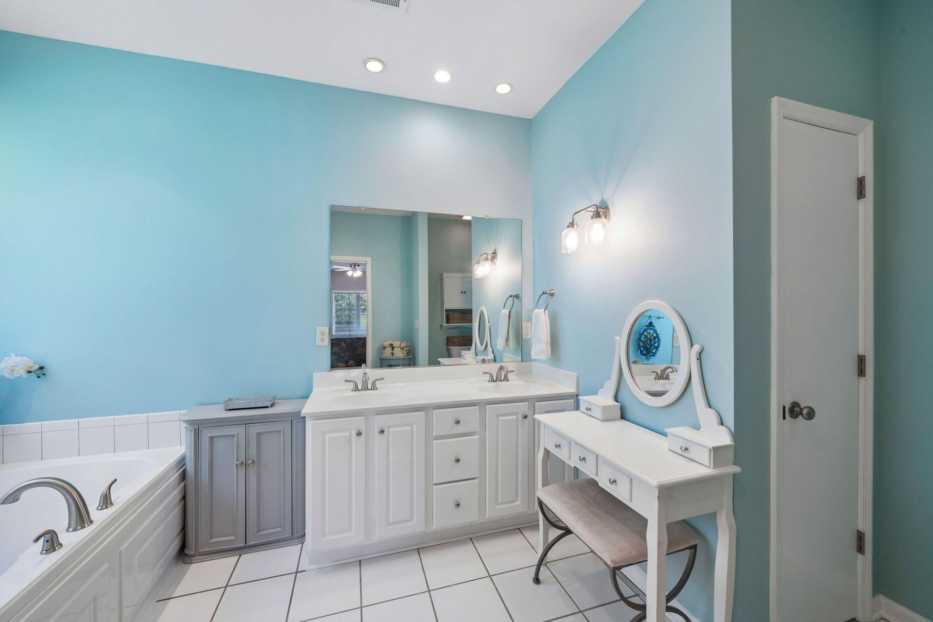 697 Hamlet Circle Photo 31
