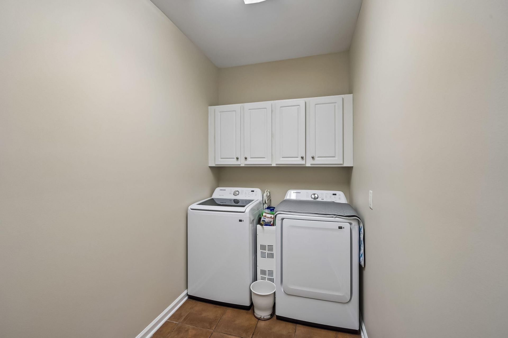 697 Hamlet Circle Photo 40