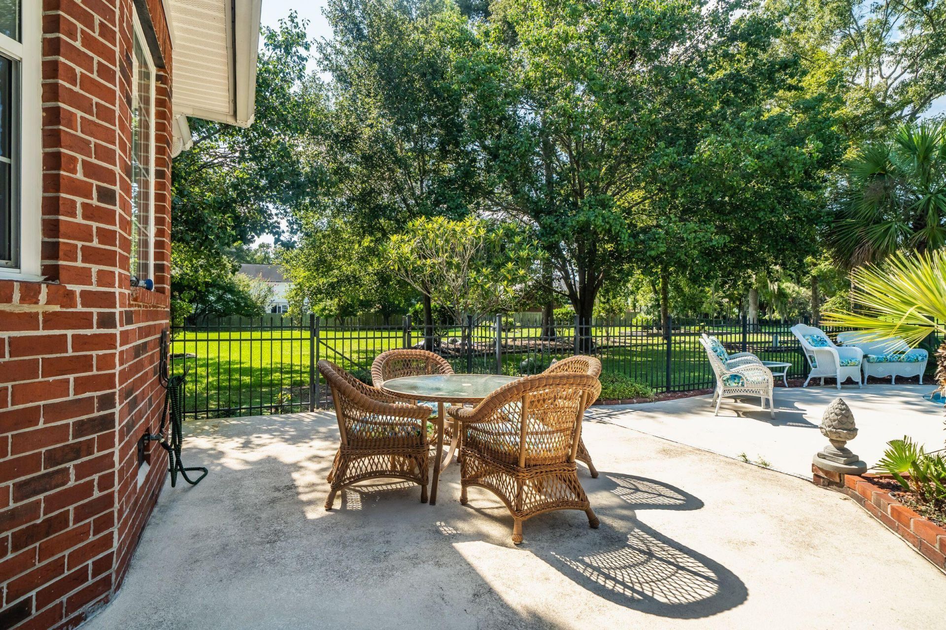 697 Hamlet Circle Photo 44
