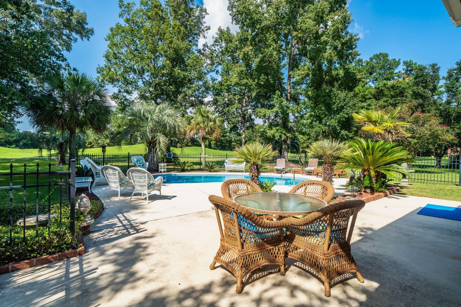697 Hamlet Circle Photo 45