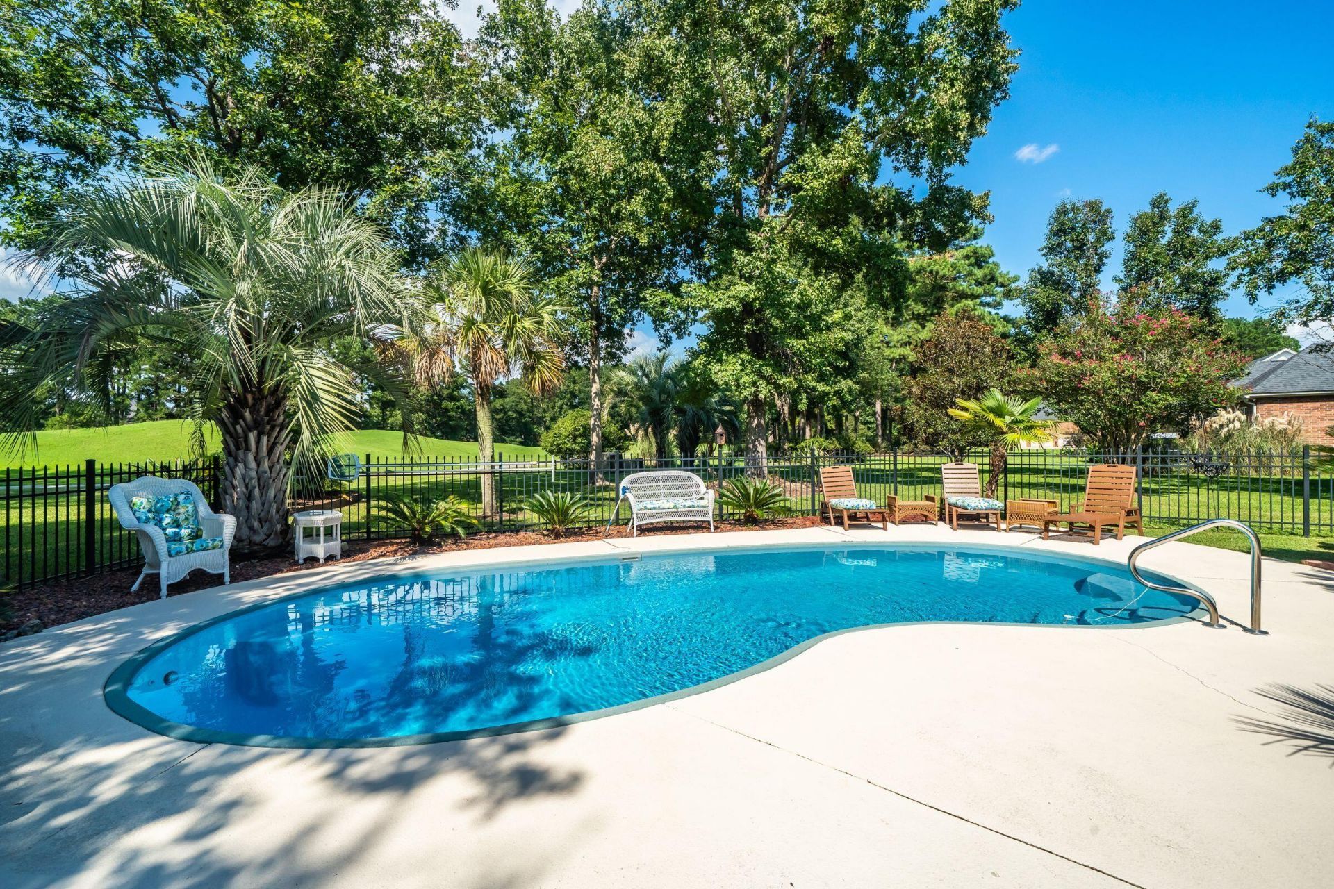 697 Hamlet Circle Photo 47