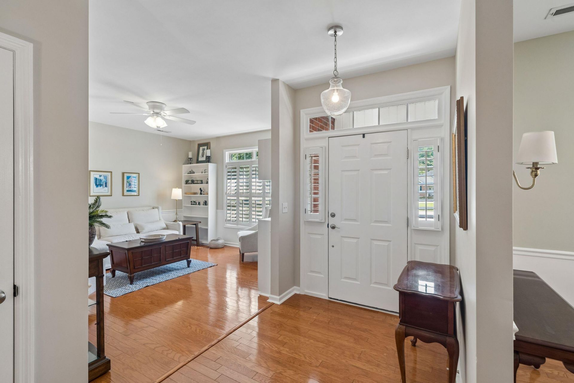 697 Hamlet Circle Photo 7