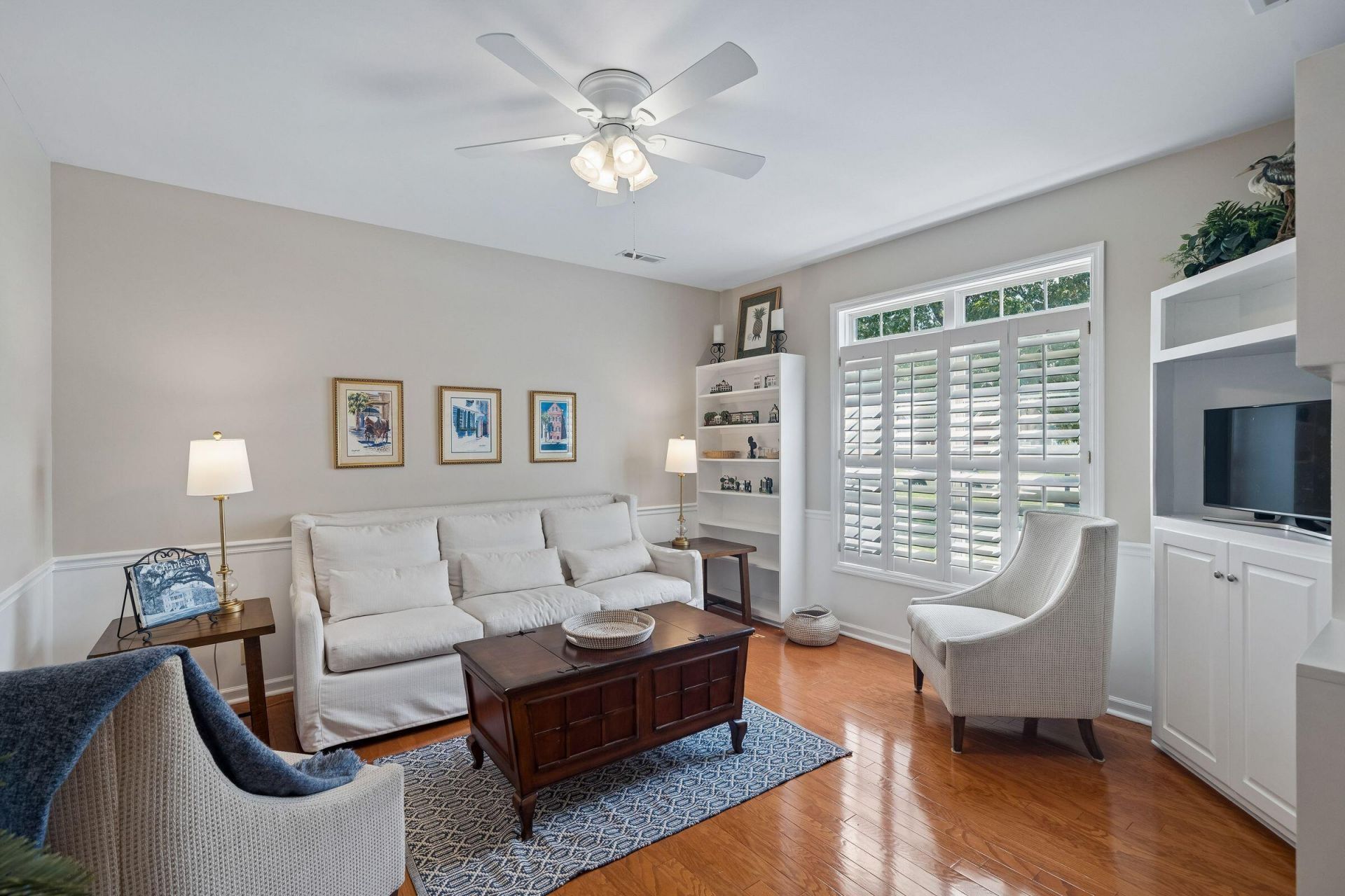 697 Hamlet Circle Photo 8