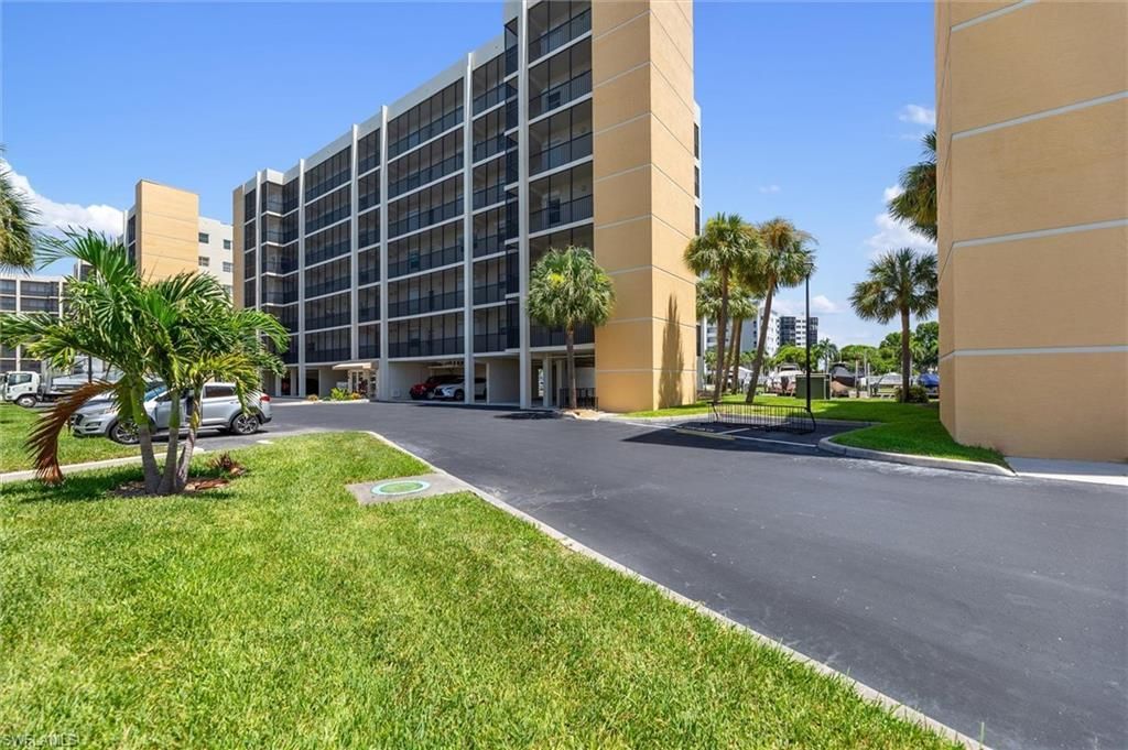 4421 Bay Beach Ln , Unit 634, Fort Myers Beach, FL 33931 Photo