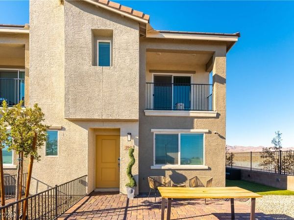 2941 Dusty Yellow Court, North Las Vegas, NV 89086
