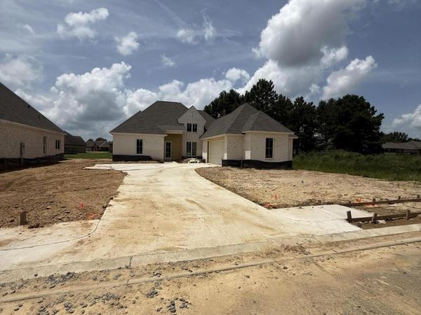 235 Mission Park Drive, Madison, MS 39110