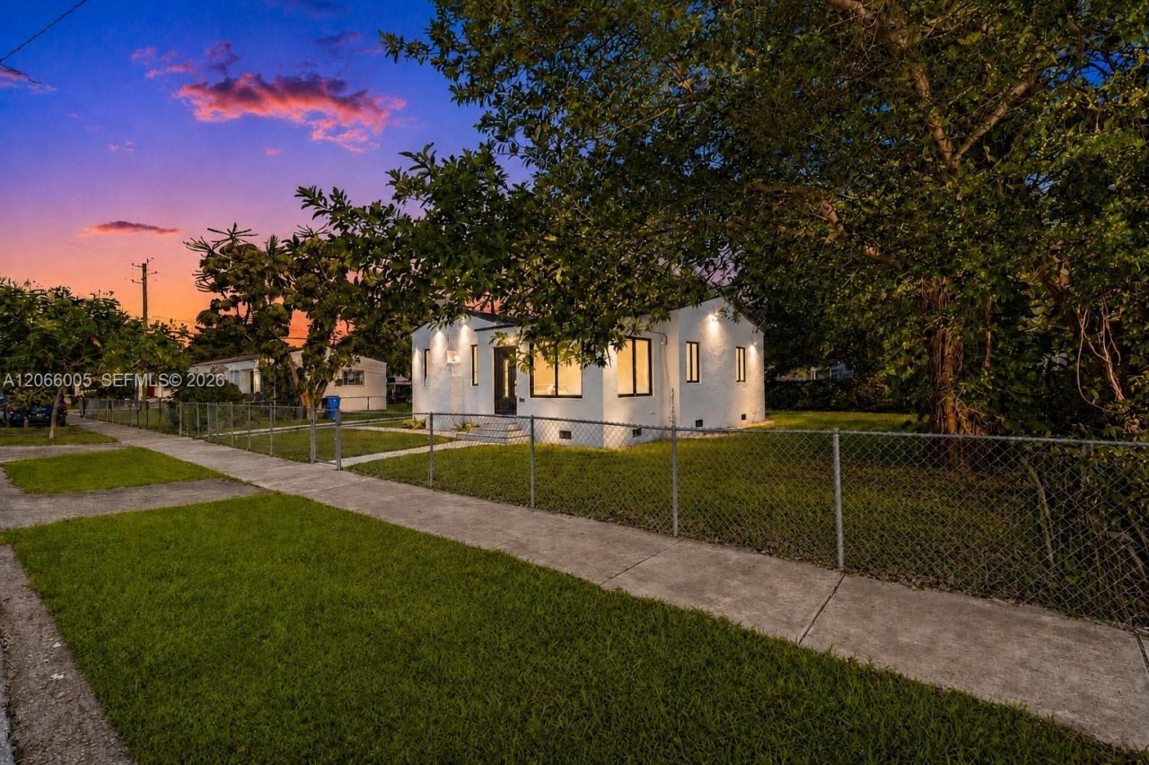1771 NW 48th St , Miami, FL 33142 Photo