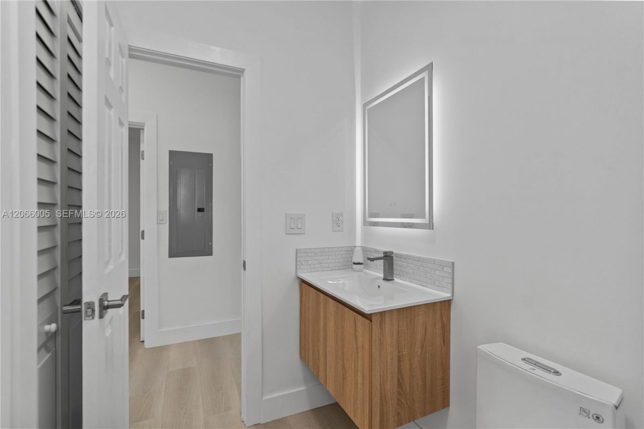 1771 NW 48th St , Miami, FL 33142 Photo