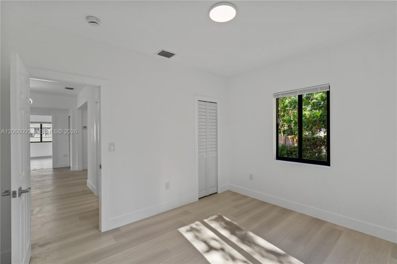 1771 NW 48th St , Miami, FL 33142 Photo