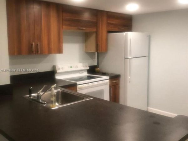 3700 N Pine Island Rd , Unit 202, Sunrise, FL 33351