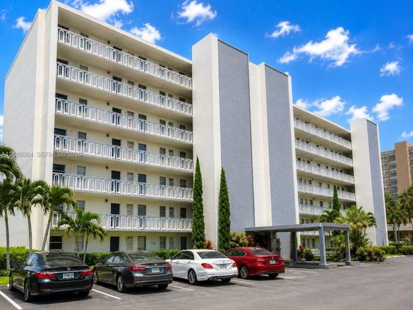 301 NE 14th Ave , Unit 507, Hallandale Beach, FL 33009