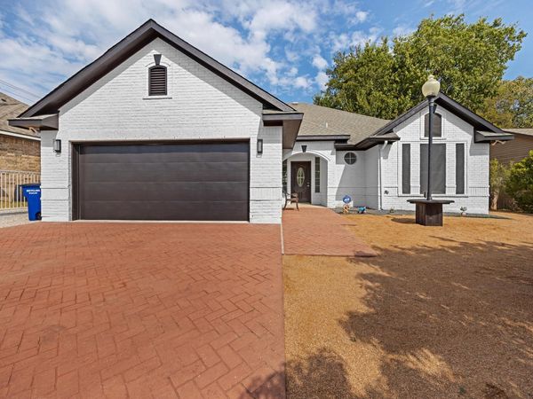 10901 Parkfield DR, Austin, TX 78758