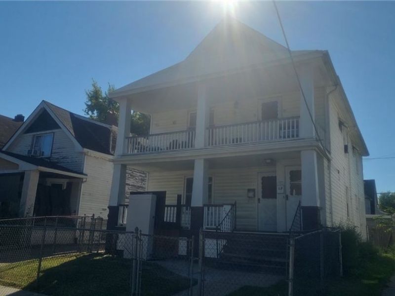 2040 W 99th Street, Cleveland, OH 44102 Photo 2