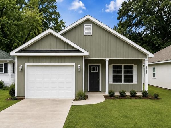 607 Amos Street, Crestview, FL 32539