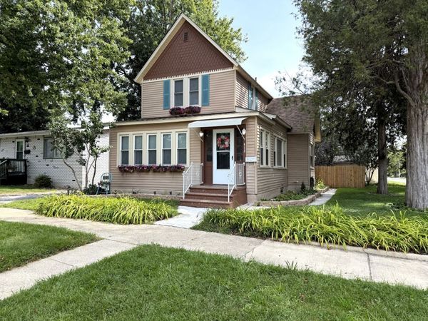 412 N Grand Avenue, Bradley, IL 60915