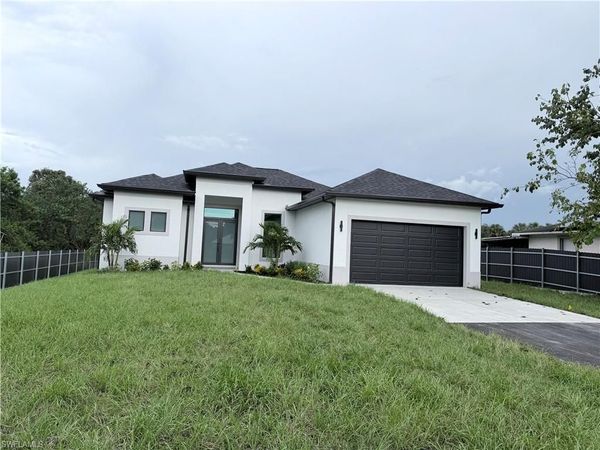 472 12TH ST NE, NAPLES, FL 34120
