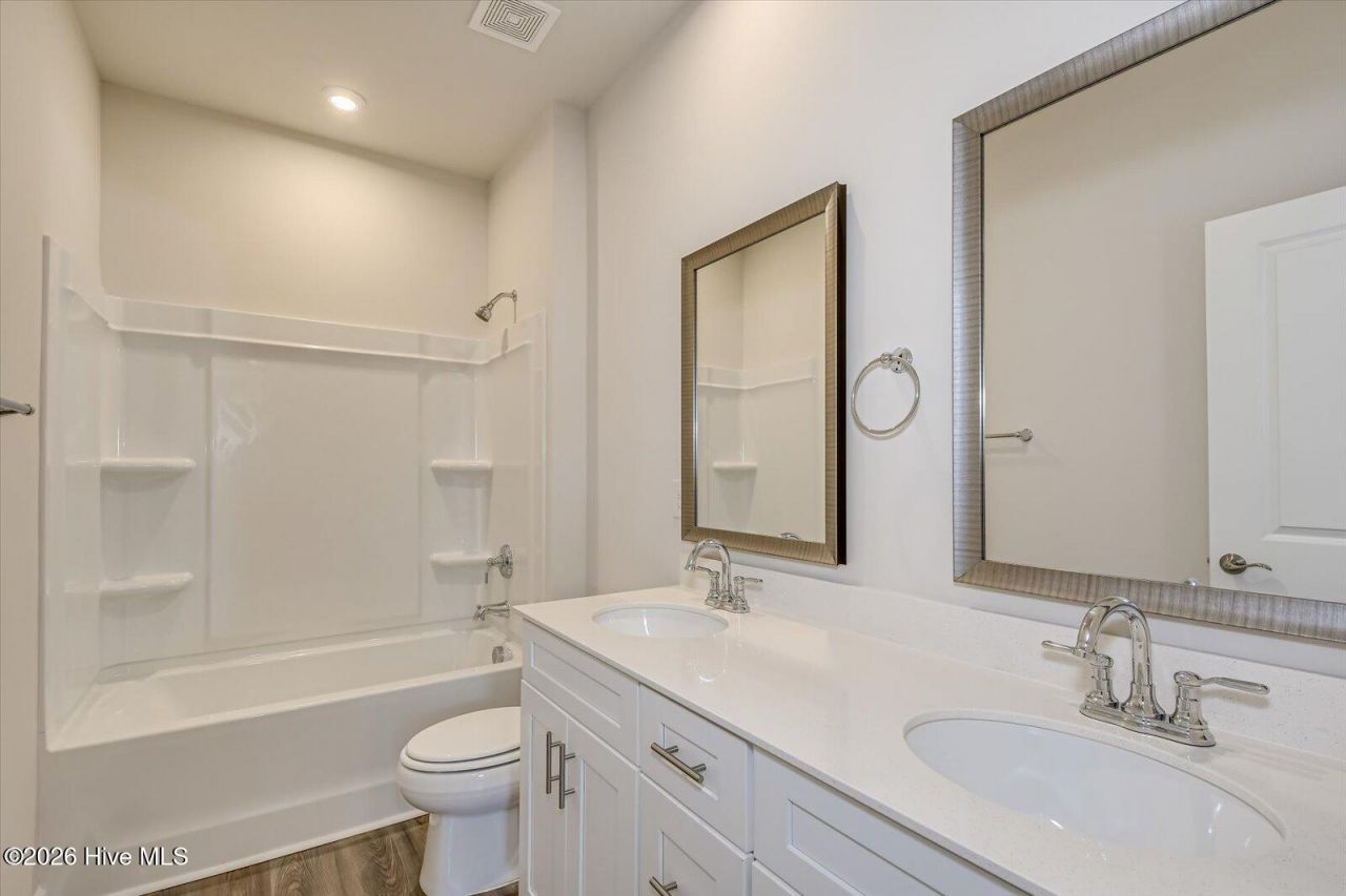 4658 Hartshorn Circle Photo 19